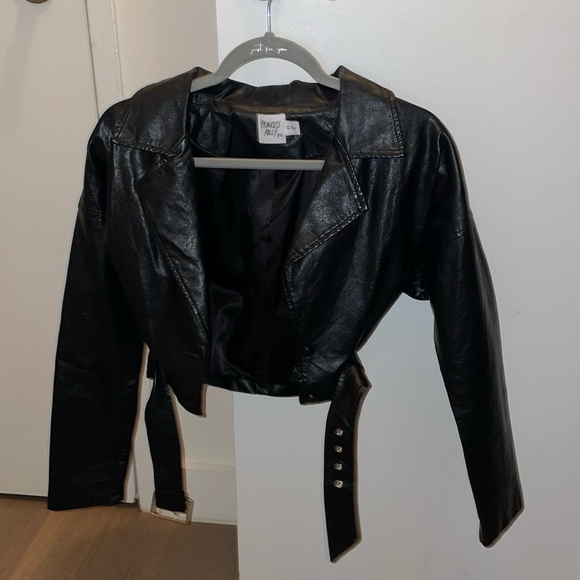 Princess Polly Jada Belted Cropped Leather Jacket - Picture 4 of 6